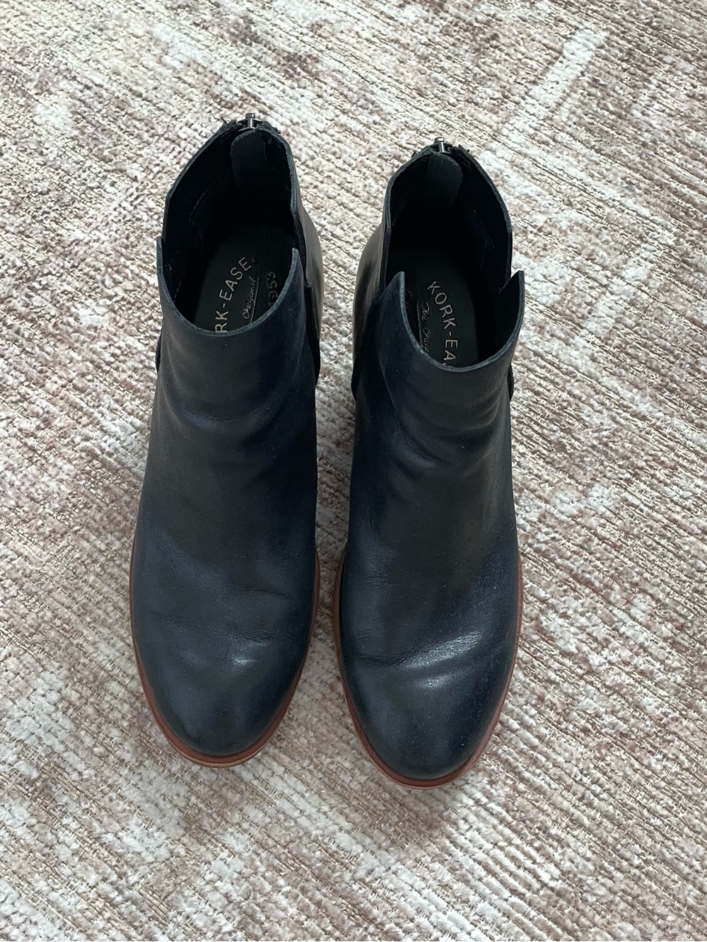 ‼️KORK EASE‼️ Black Leather Ankle Booties, Size 8